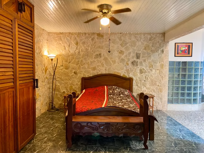 Casa Amueblada en Alquiler – Atenas Centro - Imagen 9