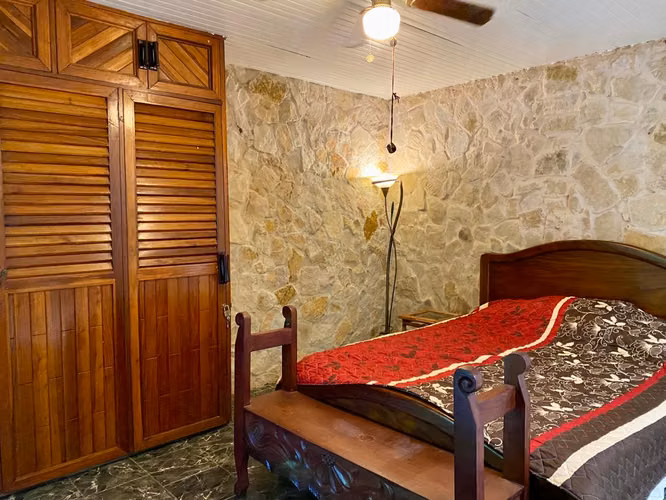 Casa Amueblada en Alquiler – Atenas Centro - Imagen 12