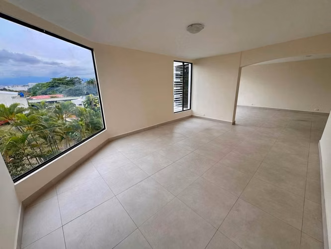 ALQUILER DE APARTAMENTO EN BELLO HORIZONTE CON VISTAS PANORÁMICAS - Imagen 17