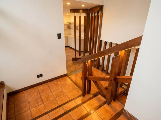 ALQUILER DE CASA EN ROHMOSER CON USO DE SUELO COMERCIAL - Imagen 17