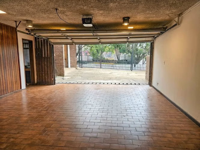 ALQUILER DE CASA EN ROHMOSER CON USO DE SUELO COMERCIAL - Imagen 10
