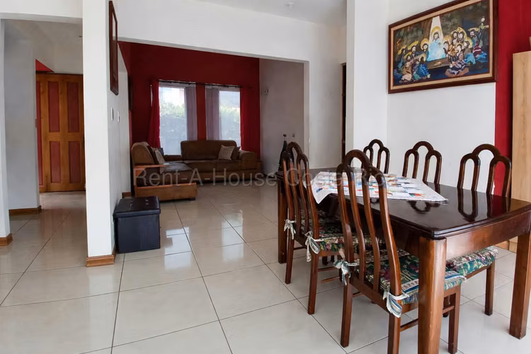 Venta casa familiar de 3 niveles con paisaje y seguridad #26-1812 GS - Imagen 5