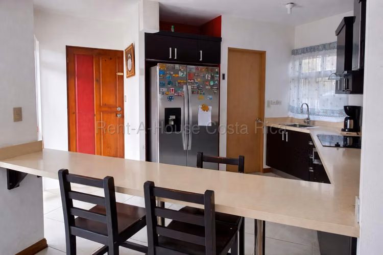 Venta casa familiar de 3 niveles con paisaje y seguridad #26-1812 GS - Imagen 3