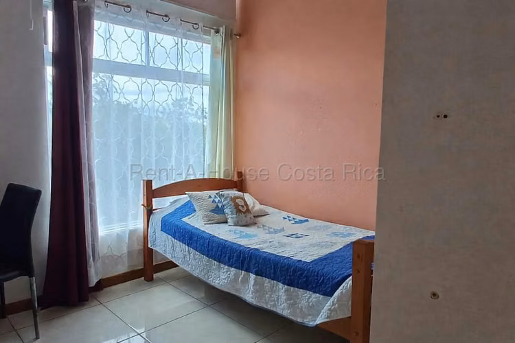 Venta casa familiar de 3 niveles con paisaje y seguridad #26-1812 GS - Imagen 9