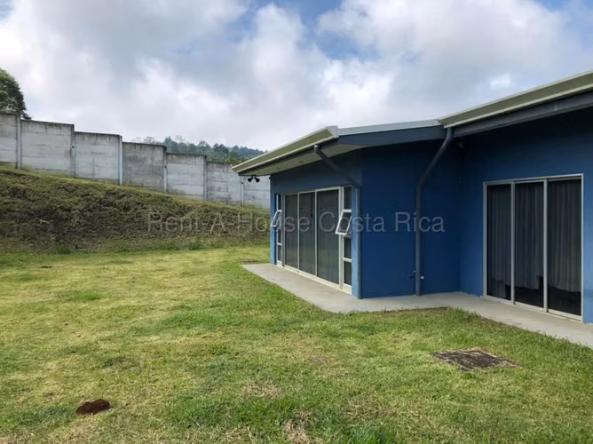 Venta casa amplia de 1 nivel con jardines y vistas #26-1877 GS - Imagen 9