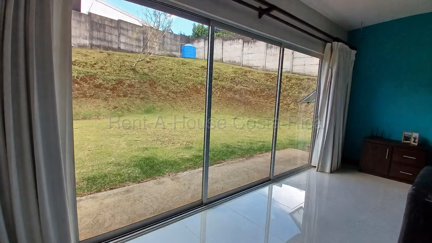 Venta casa amplia de 1 nivel con jardines y vistas #26-1877 GS - Imagen 15