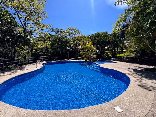 VENTA DE LOTE CONDOMINIO ROBLE RIO ORO SANTA ANA - Imagen 6