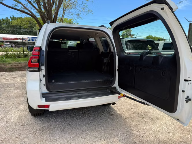 TOYOTA LAND CRUISER PRADO TX-L 2023