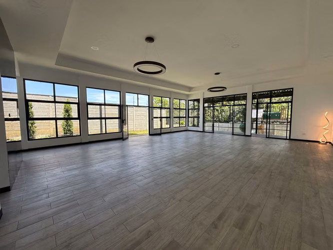 Propiedad uso mixto con Salón de Eventos en Venta – Barva, Heredia