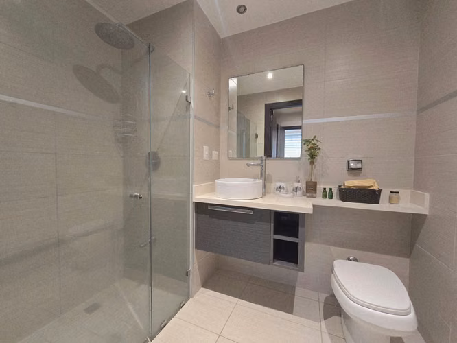 Riverpark, full amueblado, bello-lujoso-amplio 63 m2, 1 hab, 1.5 baños, 2 A/C, terraza, patio. - Imagen 12