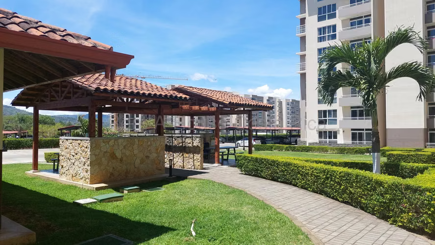 Apartamento con Hermosa Vista a los Volcanes en Concasa, San Rafael, Alajuela - Imagen 15