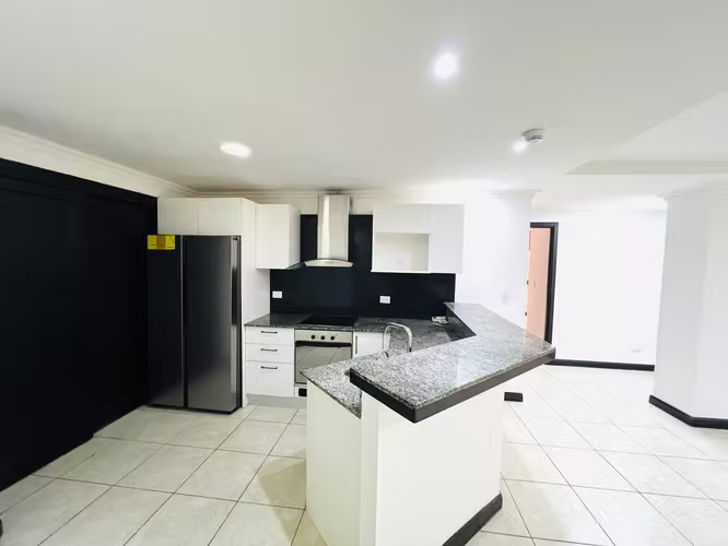 Venta de Apartamento Oportunidad Única en Santa Ana !