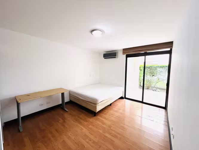 Venta de Apartamento Oportunidad Única en Santa Ana !
