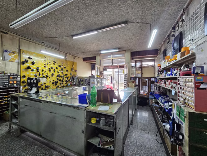 Edificio con Casa, Local Comercial y Bodega centro de Alajuela, Alajuela