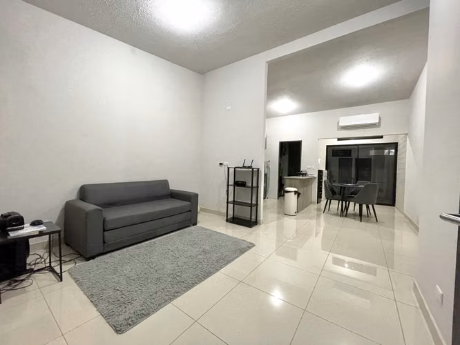 ALQUILER CASA DE UNA PLANTA, EN CONDOMINIO, SANTA ANA - Imagen 2