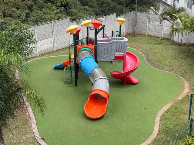 Moderna Casa en Venta en Santo Domingo de Heredia IP - Imagen 18