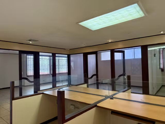 Propiedad Comercial en Barrio Escalante – Ubicación Estratégica para su Negocio