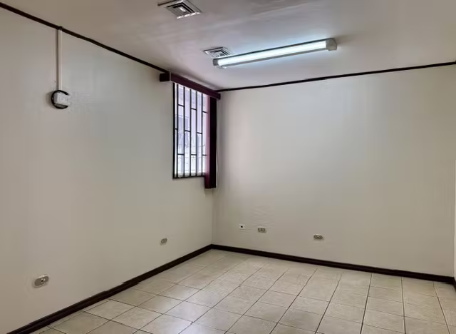 Propiedad Comercial en Barrio Escalante – Ubicación Estratégica para su Negocio