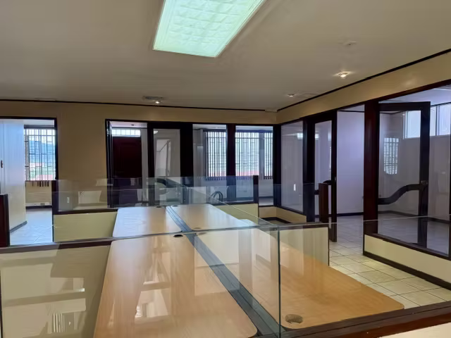 Propiedad Comercial en Barrio Escalante – Ubicación Estratégica para su Negocio - Imagen 16
