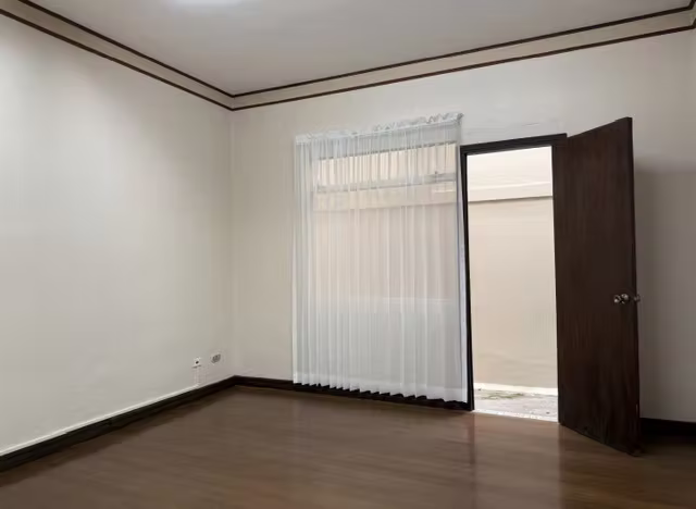 Propiedad Comercial en Barrio Escalante – Ubicación Estratégica para su Negocio - Imagen 7
