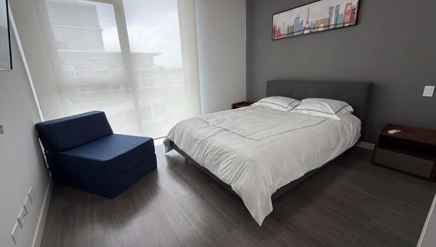Alquiler Apartamento contemporáneo full amoblado en Escazú con espectacular vista