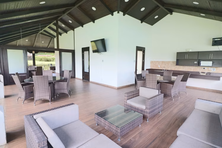 Lote Premium en Condominio Santo Tomás, Santo Domingo de Heredia-RM