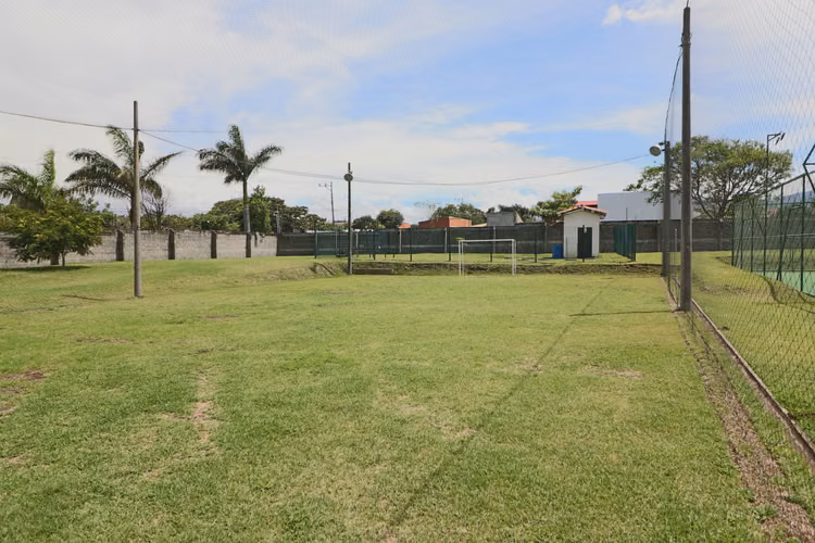 Lote Premium en Condominio Santo Tomás, Santo Domingo de Heredia-RM