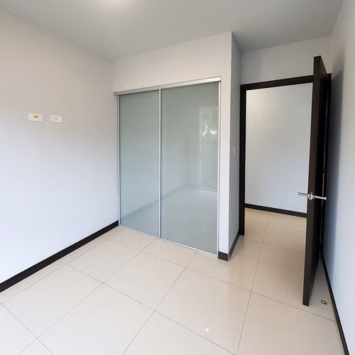 SE ALQUILA SAN NICOLÁS DE BARI E1 2DA PLANTA