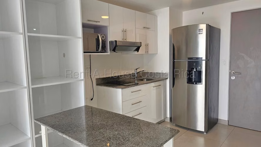 Venta de Apartamento en Torre Ifreses, Curridabat. - Imagen 4