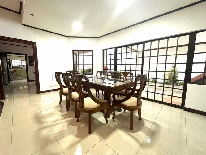 H.A.26-2169 Se Vende Casa de Lujo con Piscina en Santo Domingo, Heredia