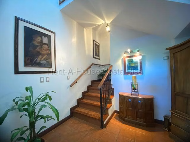 H.A.26-1942 Se Vende Exclusiva Casa Tipo Quinta – Los Ángeles de San Rafael, Heredia