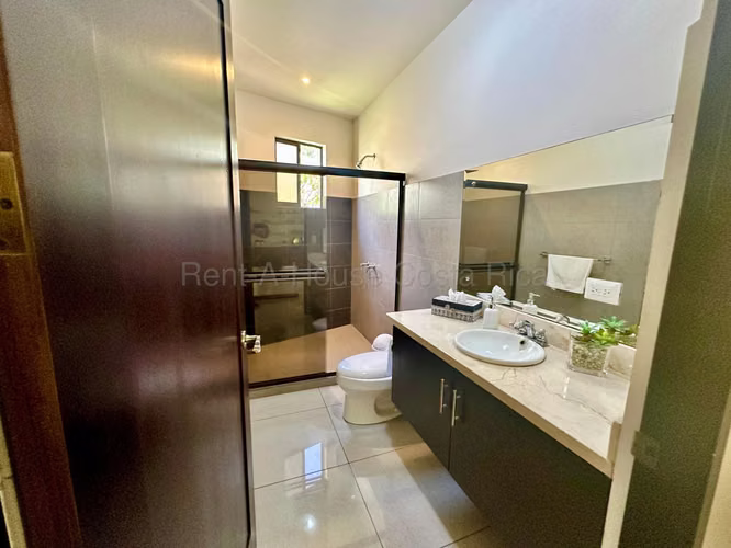 H.A.26-1884 Se Vende Imponente Residencia de Lujo – Vistas de Altamonte, Curridabat