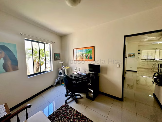 H.A.26-1884 Se Vende Imponente Residencia de Lujo – Vistas de Altamonte, Curridabat