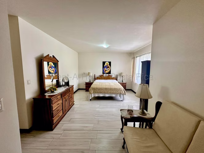 H.A.26-1884 Se Vende Imponente Residencia de Lujo – Vistas de Altamonte, Curridabat