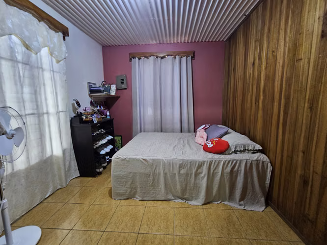 Casa de 2 habitaciones con amplio terreno en Los Ángeles de La Fortuna