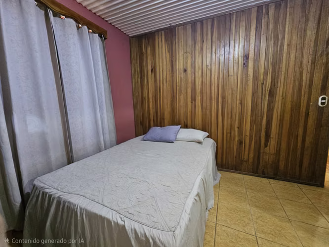 Casa de 2 habitaciones con amplio terreno en Los Ángeles de La Fortuna