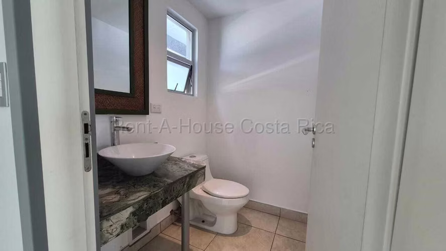 Casa en Venta Rio Oro Santa Ana