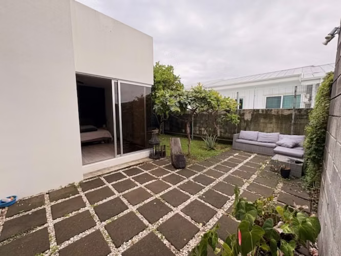 Casa de una Planta en Condominio en Río Oro, Santa Ana – Jardín Amplio y Amenidades 26795