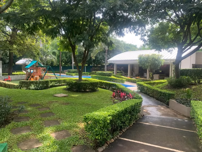 APARTAMENTO EN VENTA PARA INVERSIÓN – SANTA ANA CENTRO - Imagen 7