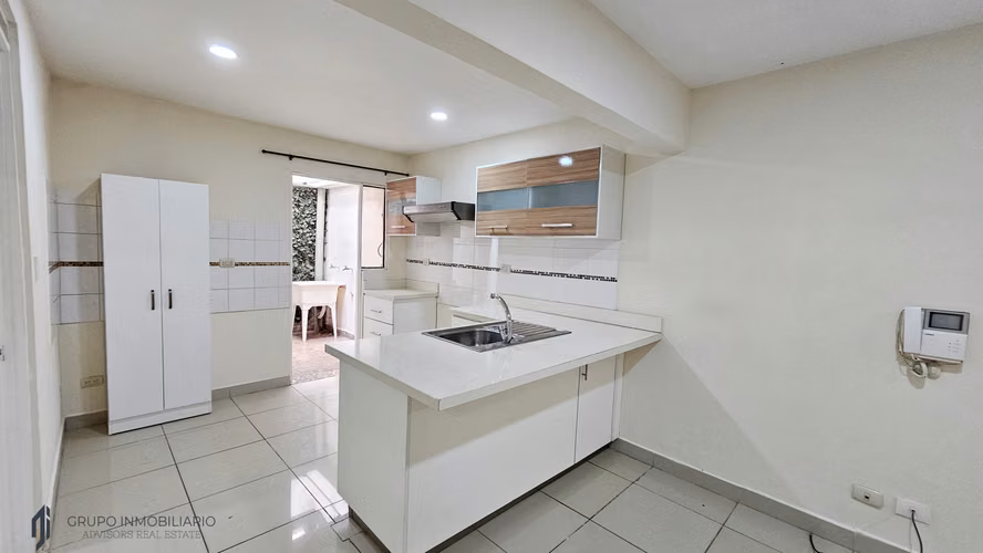 Alquiler de Apartamento en la Uruca cerca del Hospital México, INS, Repretel- 10