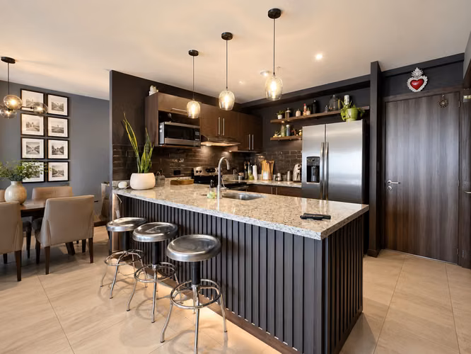 Renta de fino apartamento en Paseo Colón