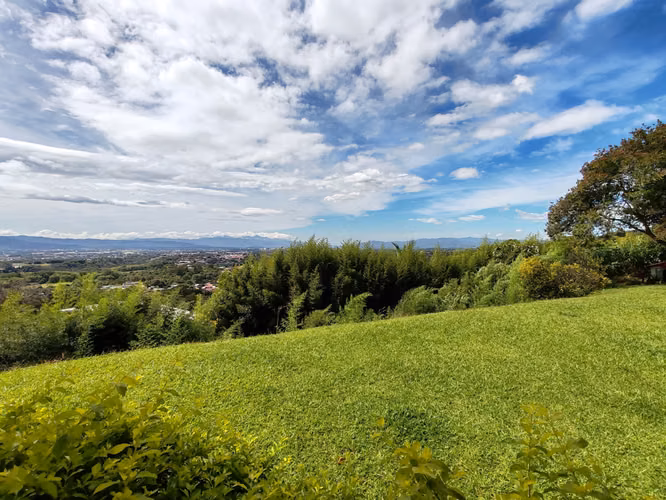 Quinta con casa y piscina en alquiler, Alajuela. Carretera a Carrizal. - Imagen 4
