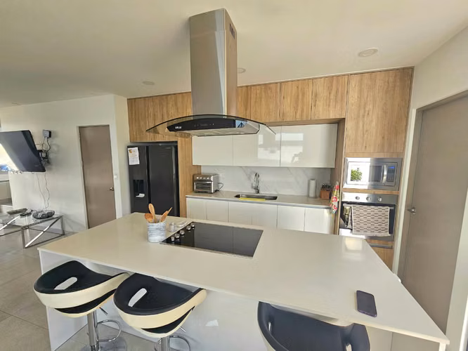 ALQUILER DE CASA AMUEBLADA EN CONDOMINIO, POZOS SANTA ANA - Imagen 2