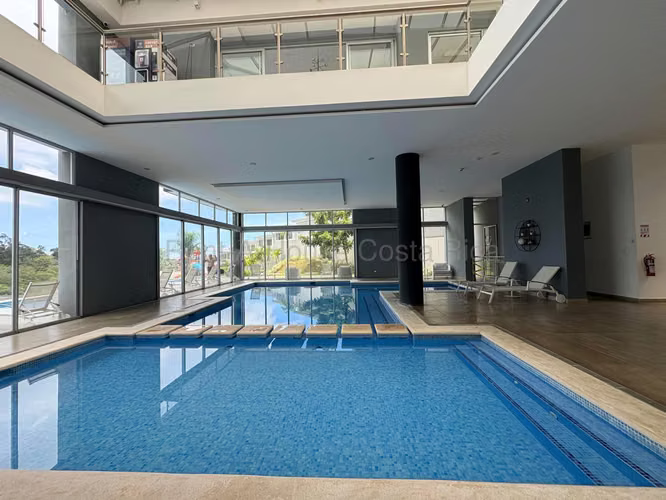 Venta de Casa  tres niveles en condominio en Santo Domingo Heredia - Imagen 18