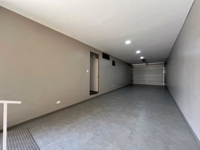 Venta Local Comercial frente a calle principal - Taras