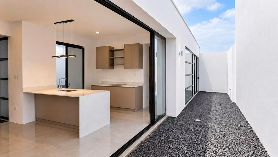 Estrene Casa Moderna en Condominio Corteza
