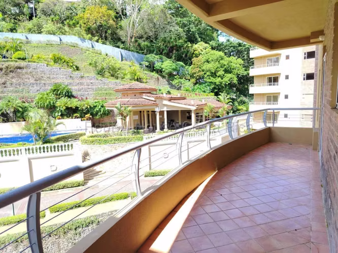 Venta de apartamento en San Rafael Escazú