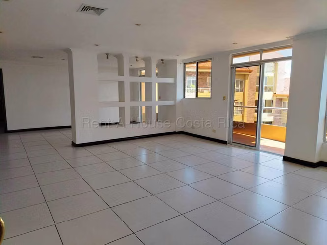 Venta de apartamento en San Rafael Escazú