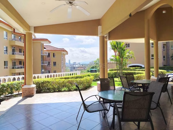 Venta de apartamento en San Rafael Escazú