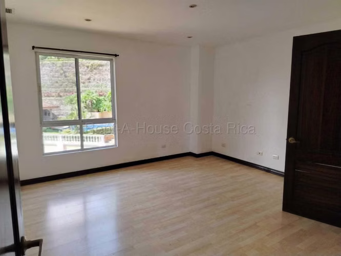 Venta de apartamento en San Rafael Escazú